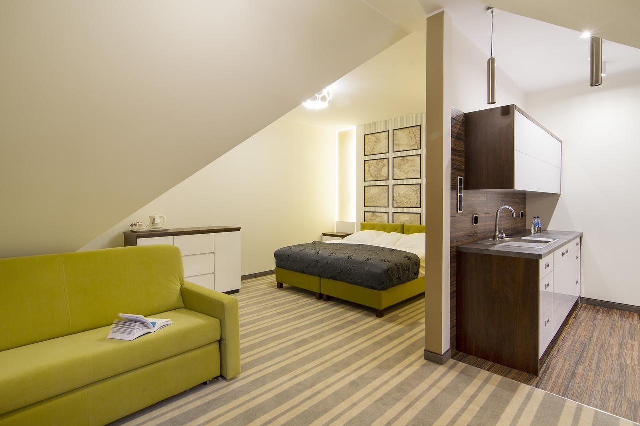 Hotel Pory Roku Czysteblota Kültér fotó